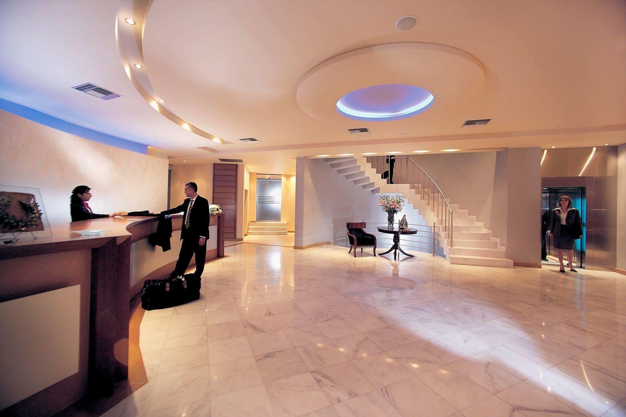 Dekelia Hotel Atenas Exterior foto